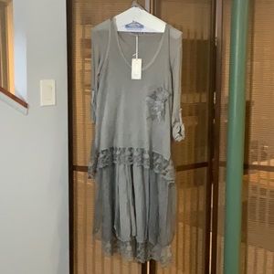 Women’s boho layered dress gray tan comfortable  Size M casual or dressy